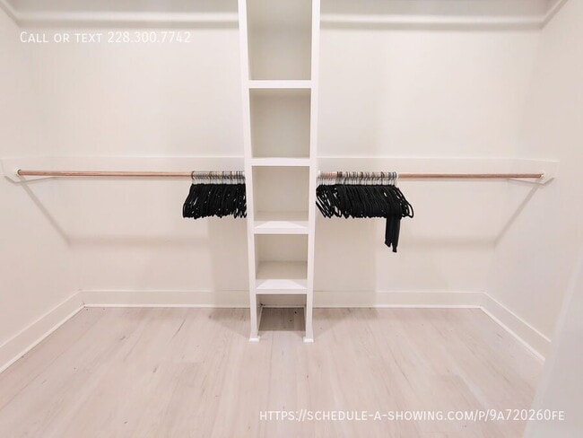 Building Photo - 13770 Wildflower Ln