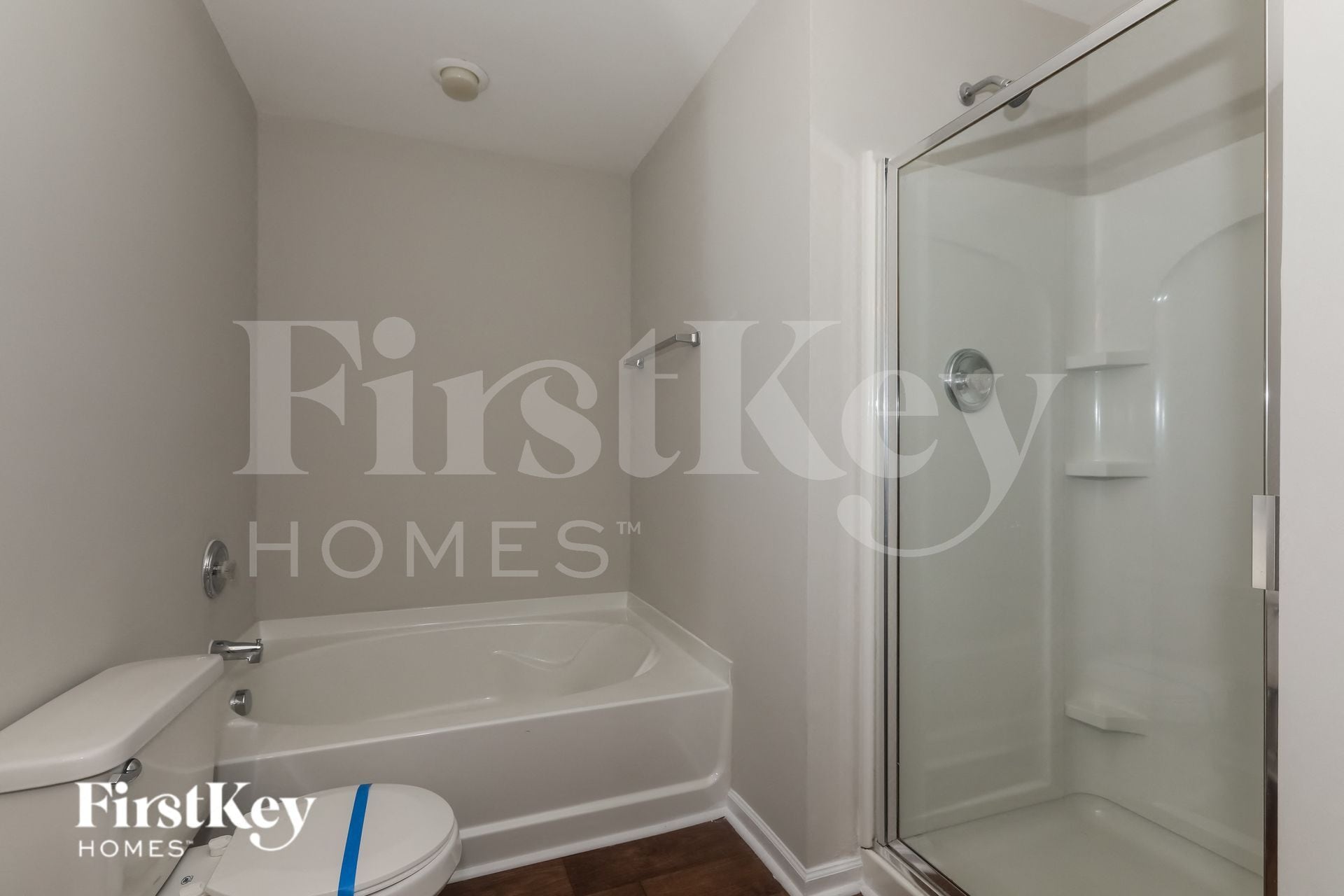 Building Photo - 321 Holton Dr