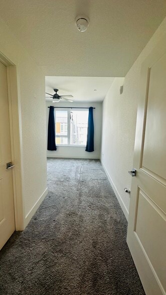 Building Photo - 5933 Sunstone Dr