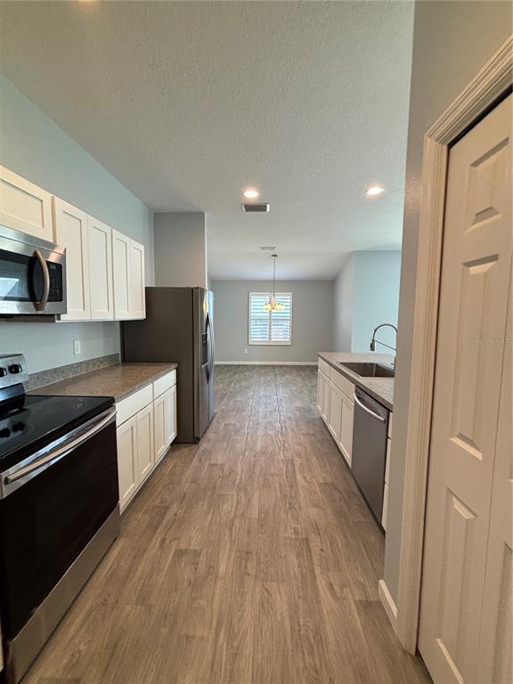 Building Photo - 3319 Rohan Rd