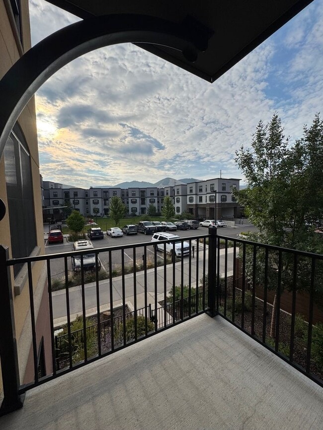 Building Photo - Polleys Square Luxury Condo For Rent