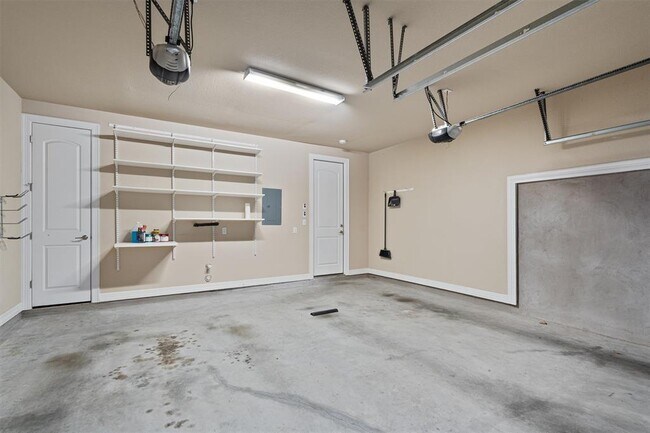Building Photo - 167 Roberto Drive
