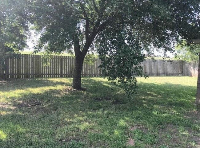 Building Photo - 1311 Pine Mills Dr