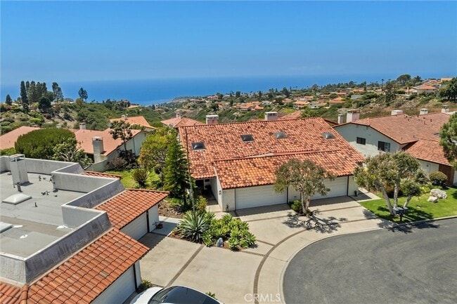 Building Photo - 25 Ocean Crest Ct