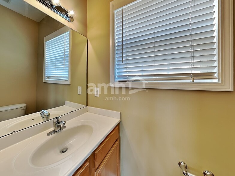 Building Photo - 1120 Rutledge Landing Dr