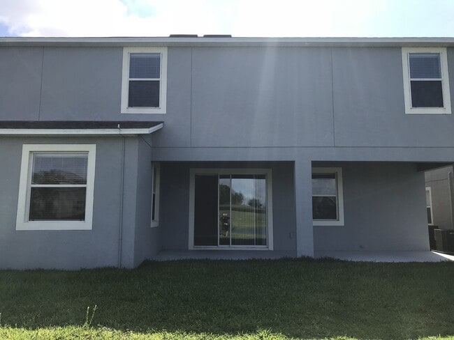 Building Photo - 7 BEDROOM 4 BATH AT INDEPENDENCE WINTER GARDEN POND VIEW NO REAR NEIGHBOR