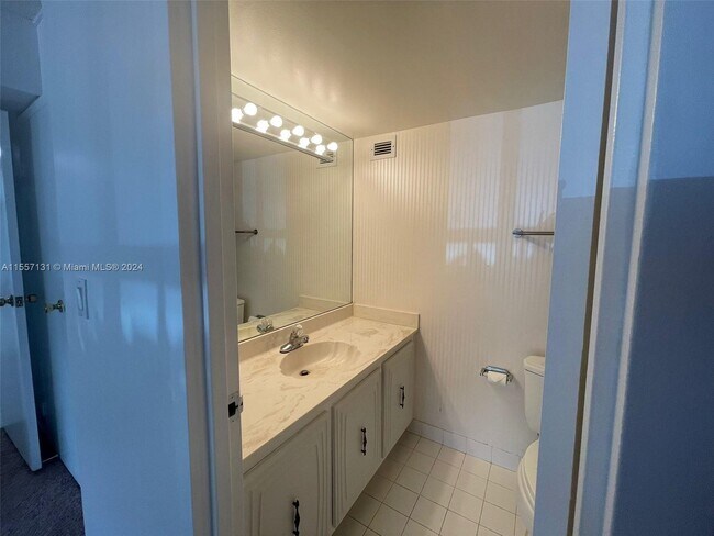 Building Photo - 601 Three Islands Boulevard