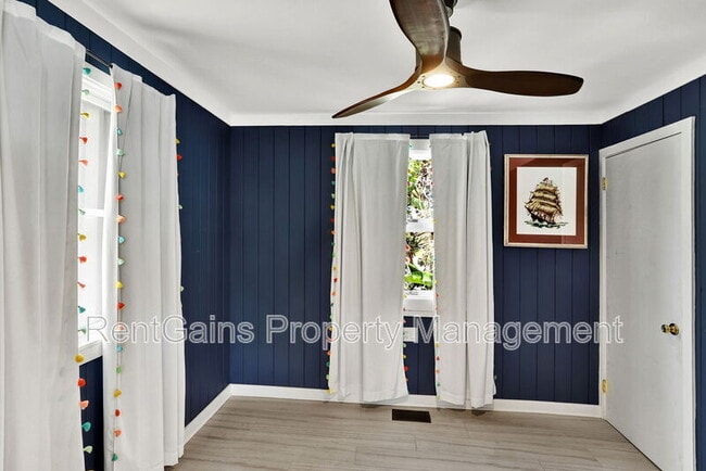 Building Photo - 5084 Atlantic View