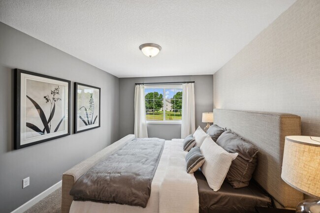 Building Photo - Brand New Townhome - Be the first to live here!
