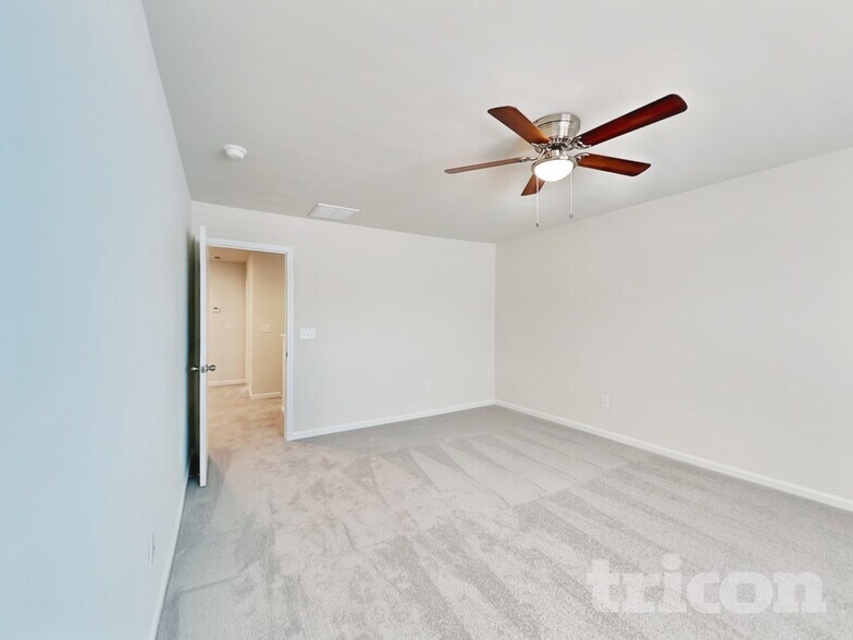 Building Photo - 112 Fennec Dr