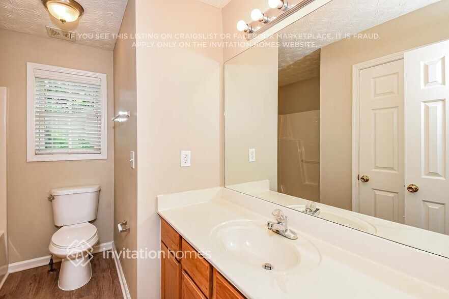 Building Photo - 1652 Tunbridge Ln