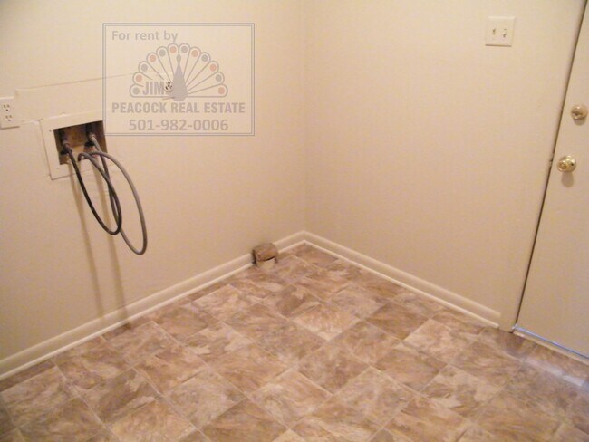 Building Photo - 309 Bellevue Cir