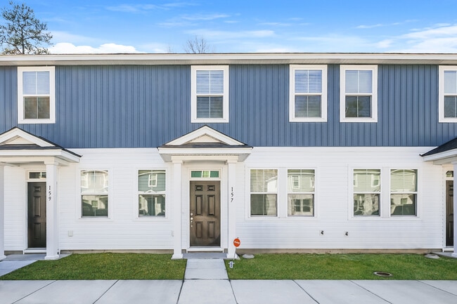 Building Photo - 157 Morning Line Dr, Moncks Corner, SC