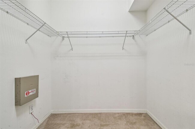 Building Photo - 15807 Leatherleaf Ln