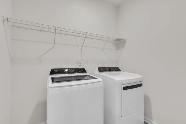 Building Photo - New Construction 3BR Townhome with Loft & 2-Car Garage in Downtown Travelers Rest