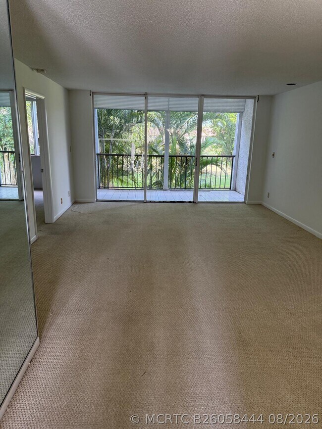 Building Photo - 4465 Luxemburg Ct