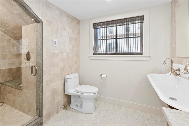 Building Photo - 3436 Main St