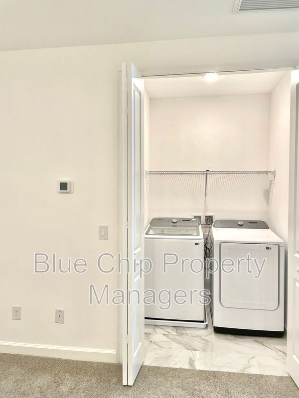 Building Photo - 12101 Via Caselli Ln