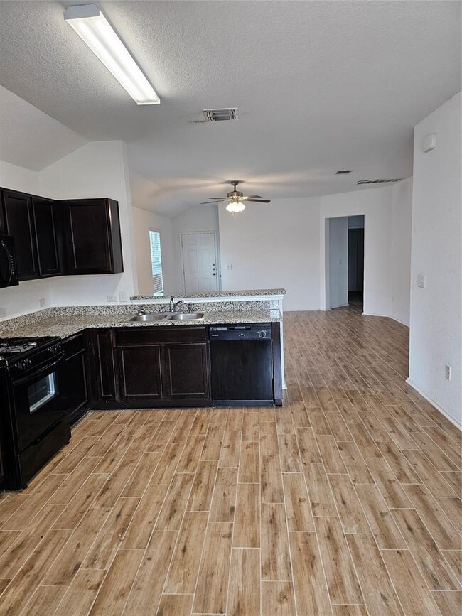 Building Photo - 3503 Batson Dr