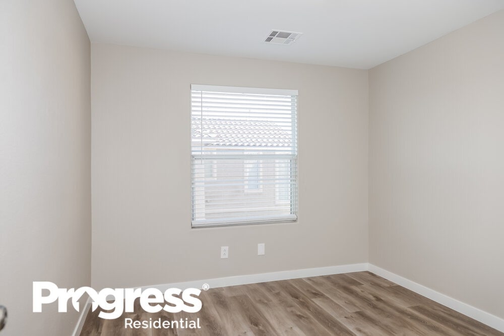 Building Photo - 7875 Windhamridge Dr