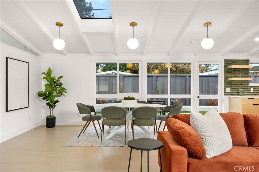 Building Photo - 3103 Shipway Ave