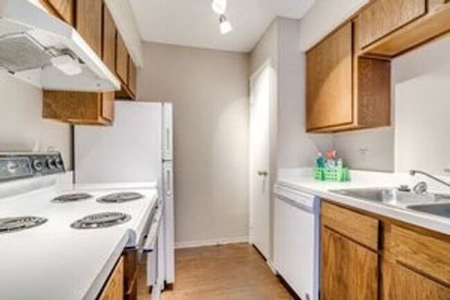 Building Photo - 355 48th Ave NW