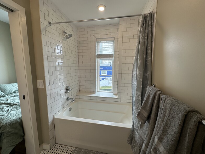 Building Photo - The Jacob