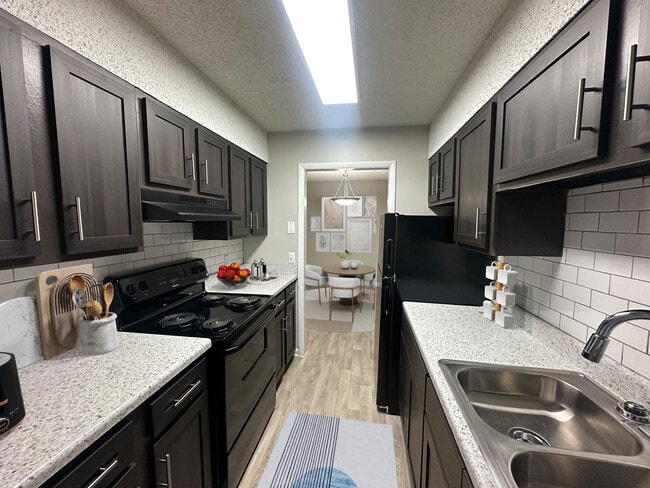 Building Photo - The Village at Crestview Apartments