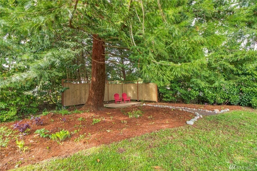 Primary Photo - 719 Division St NW