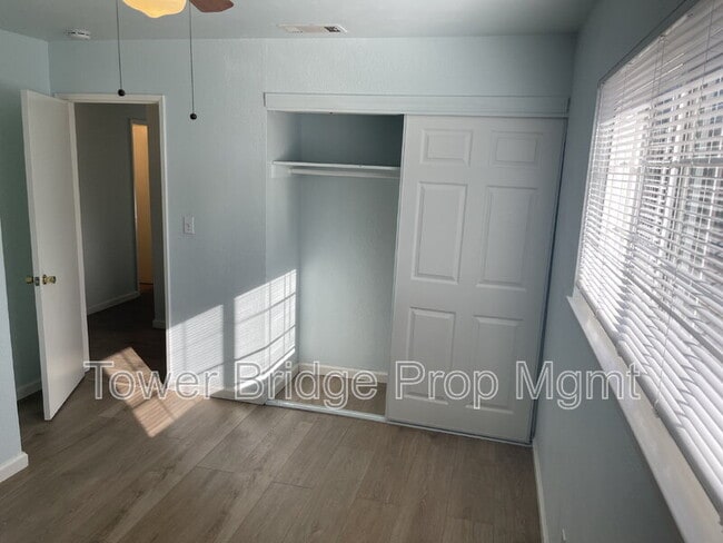 Building Photo - 8724 Halverson Dr