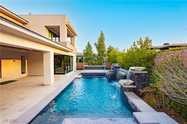 Building Photo - 94 Glade Hollow Dr