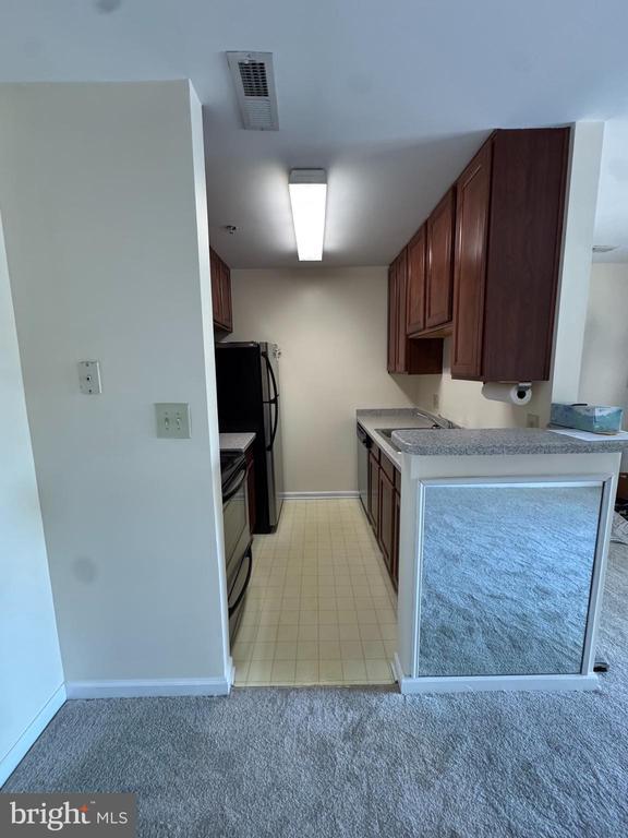 Building Photo - 61 Fern Oak Cir