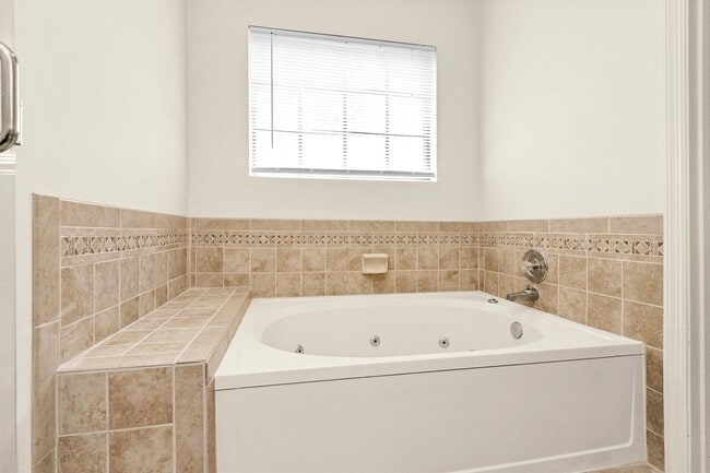 Building Photo - 4315 Brights Bend