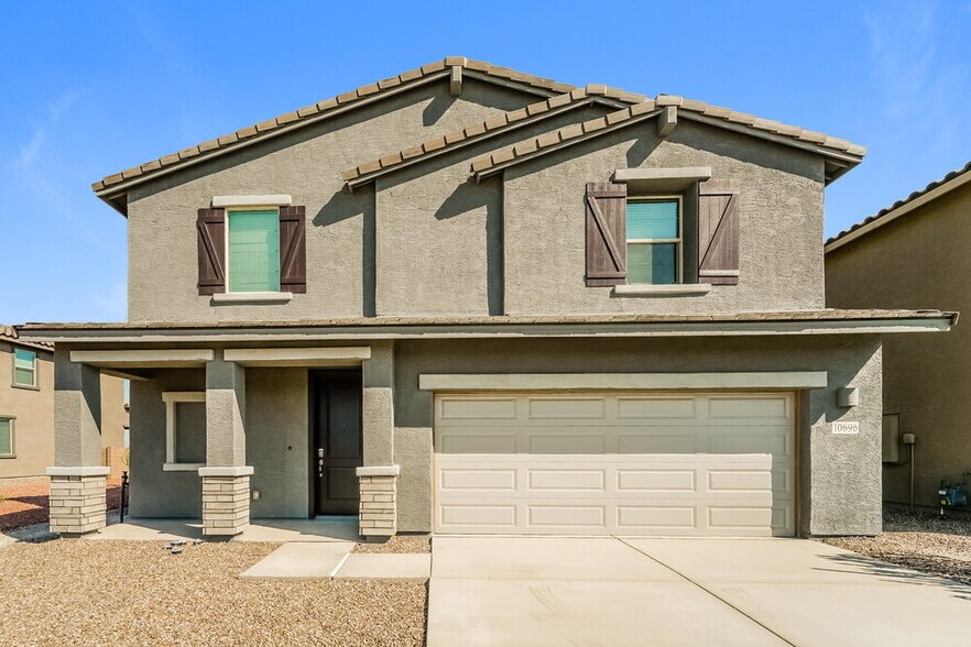 Primary Photo - 10696 W Embrey Dr