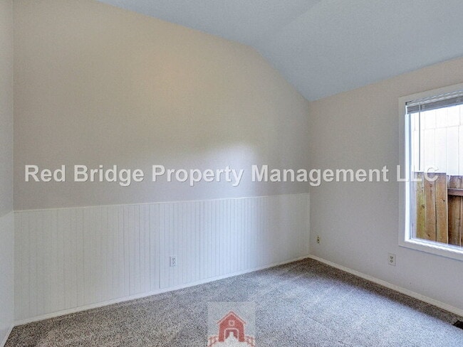 Building Photo - 2356 SW 214th Pl