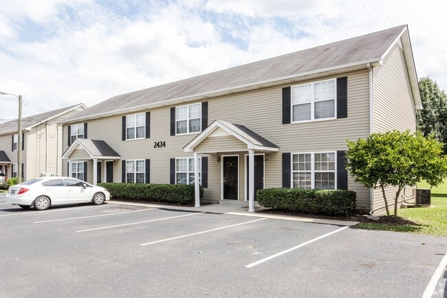 Primary Photo - Hamlet Square Townhomes Unit 2410B