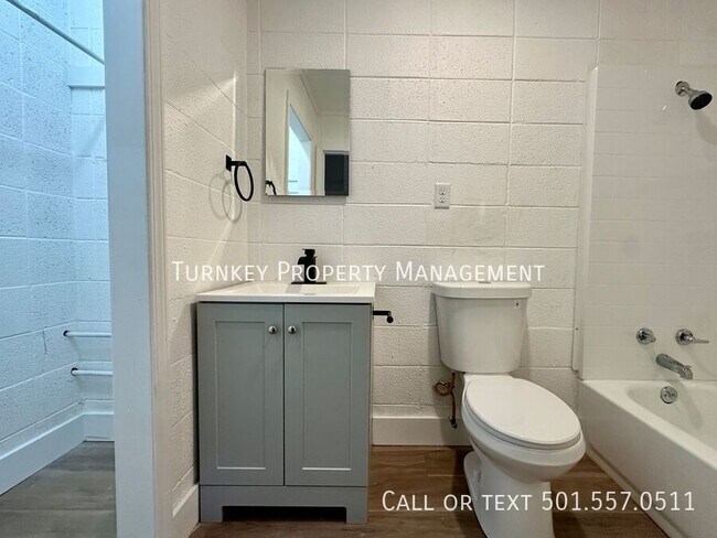 Building Photo - 100 Caruthers St