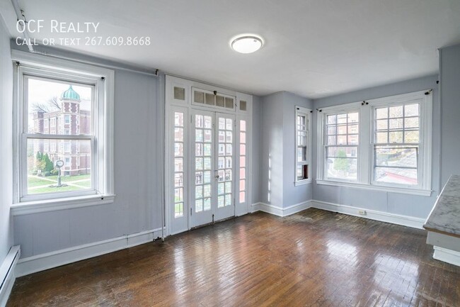 Building Photo - One Bed Overbrook Apartment