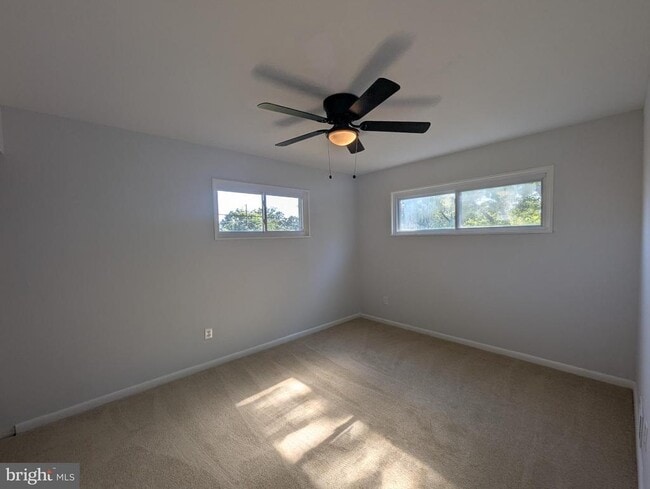 Building Photo - 6327 Willowood Ln