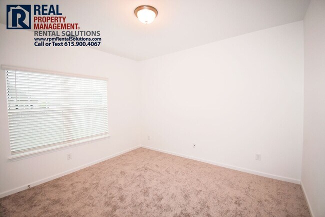 Building Photo - Gorgeous all brick home in Antioch! Attached garage!