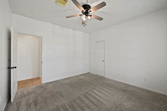 Building Photo - 15106 Vista Heights Dr