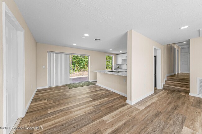 Building Photo - 39 E Azalea Cir
