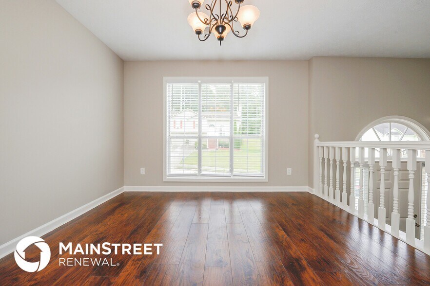 Building Photo - 2580 Riverwood Spring