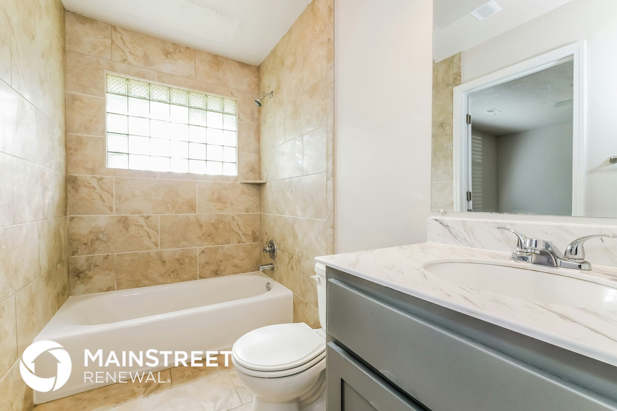 Building Photo - 303 E 11th St