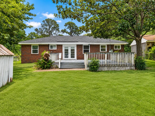 Building Photo - All brick ranch in Port Wentworth