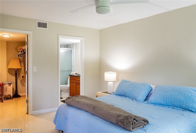 Building Photo - 27249 Pullen Ave