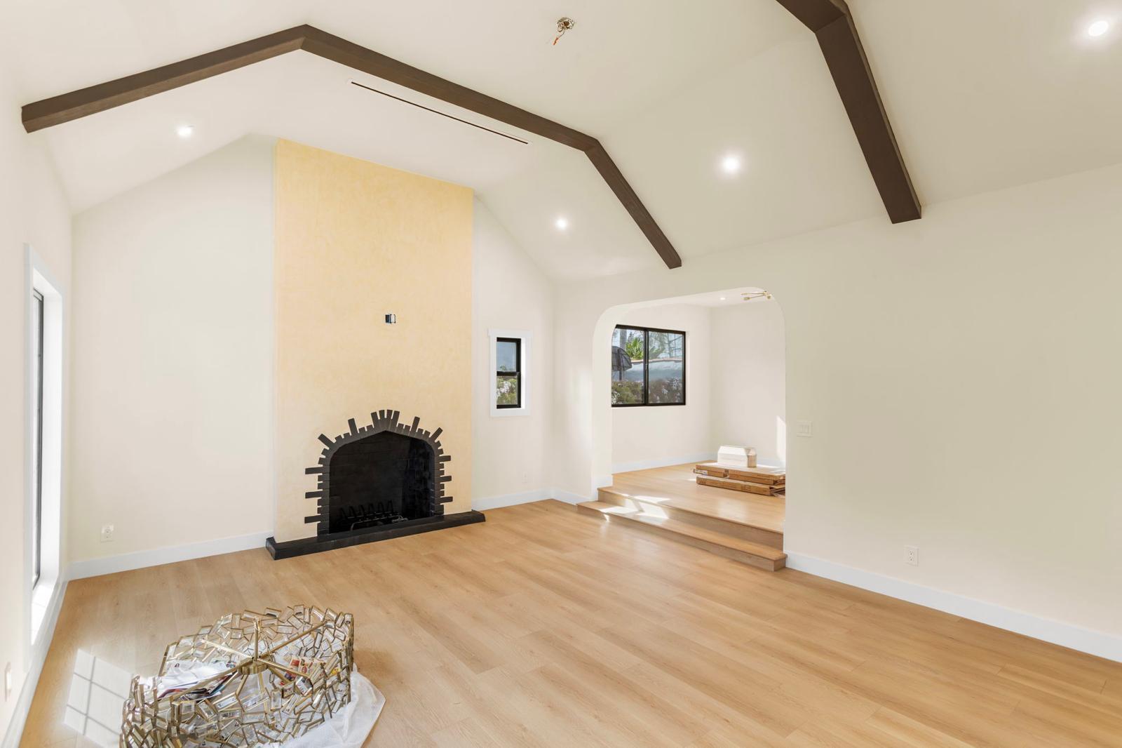 Building Photo - 1605 S Curson Ave