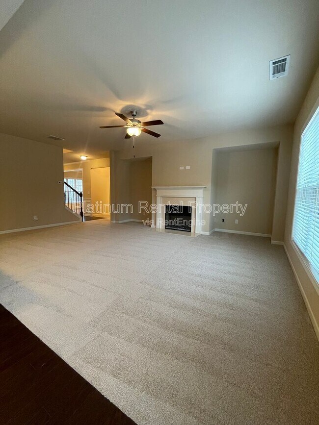 Building Photo - 5755 Rialto Way