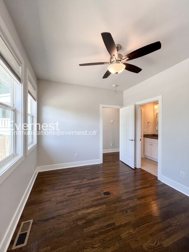 Building Photo - 3-Bed/3-Bath Home/Available Now!