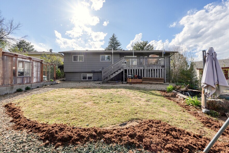 Building Photo - 4945 Brown Valley Ln
